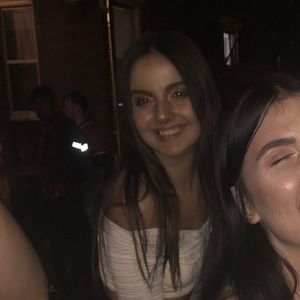 Meet your Posher, Cierra